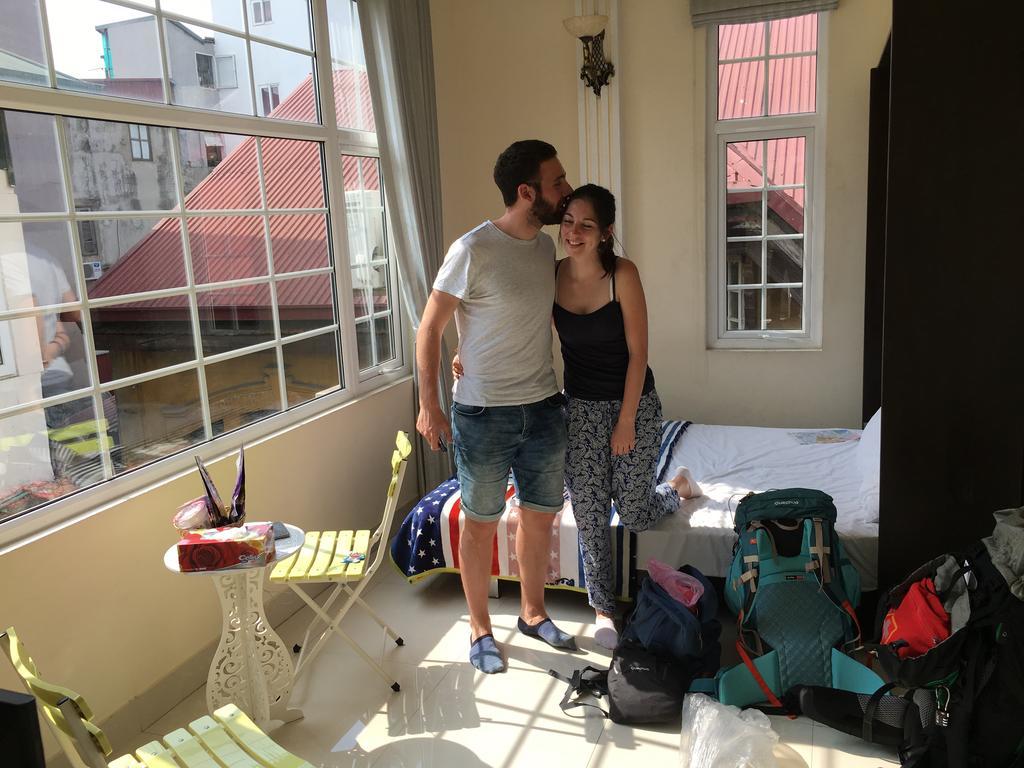 An Family Homestay Hanoi Buitenkant foto